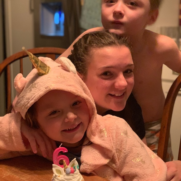 Meet your Posher, Evan - Picture 4 of 4